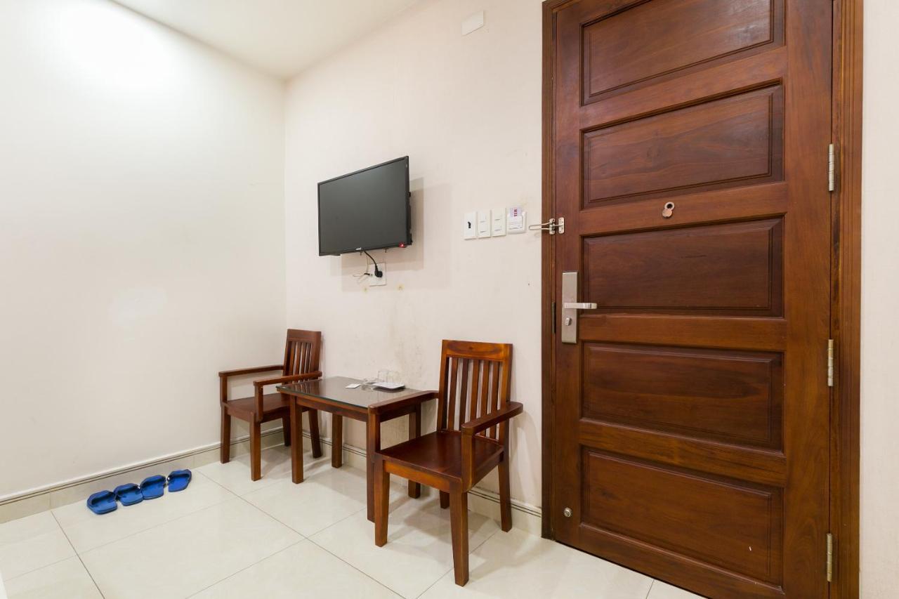 Oyo 652 Monaco Hotel Ho Chi Minh City Exterior photo